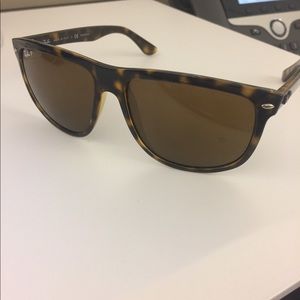 Ray-ban Tortoise polarized 60mm boyfriend sunglass